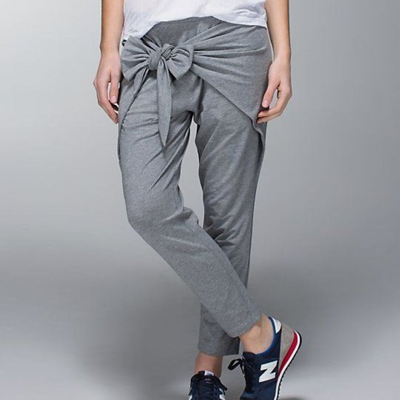 Lululemon Tie One On Pant Grey size 6 - Picture 2 of 11